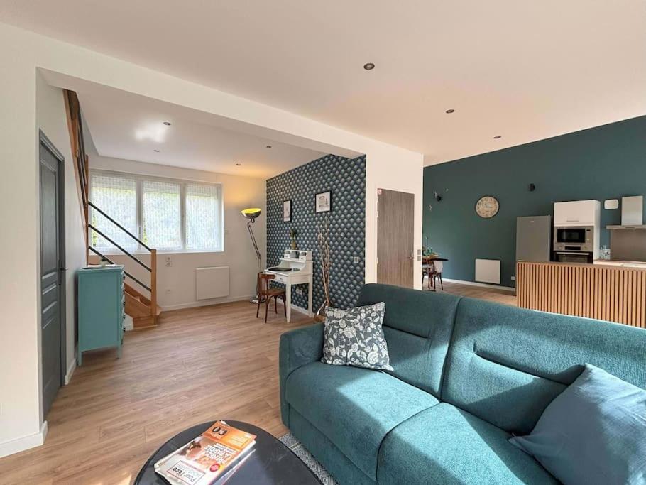 Duplex Parapluies De Cherbourg Netflix Parking Ngoại thất bức ảnh